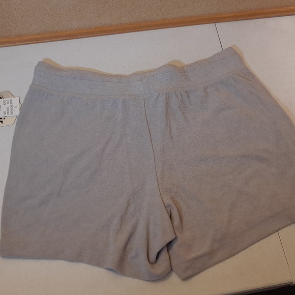 Ladies Terry cloth knit shorts by 360 Air NWT - grey - Picture 7 of 8